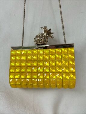 kate spade Lella Frame Yellow Faceted Pineapple Cluth